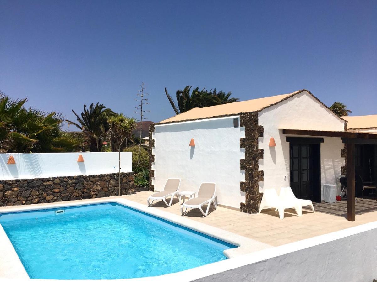 Felix Met Private Pool! Villa Lajares